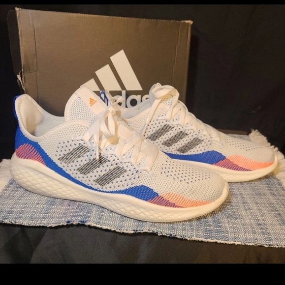 Adidas - Picture 5 of 9